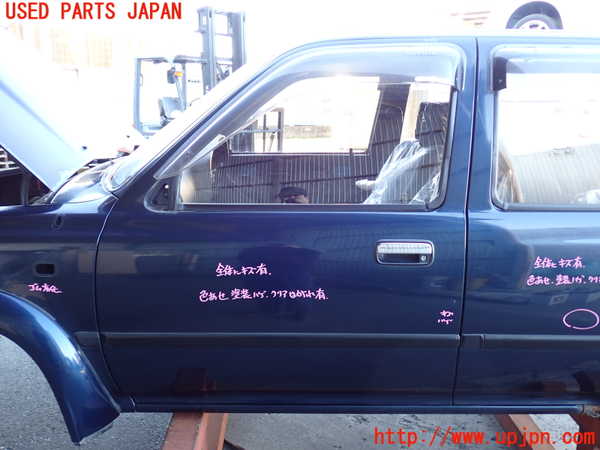 2UPJ-23871260]ハイラックスサーフ N130系 4ドア(KZN130W)左前ドア (43R-00011 M368) 中古_m0001.jpg