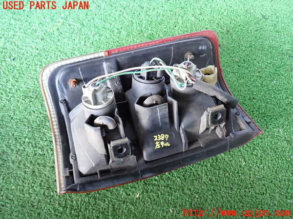 2UPJ-23871536]ハイラックスサーフ N130系 4ドア(KZN130W)左テールランプ 中古_m0003.jpg