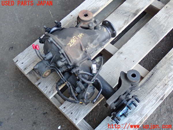 2UPJ-23874350]ハイラックスサーフ N130系 4ドア(KZN130W)フロントデフ 中古_m0002.jpg