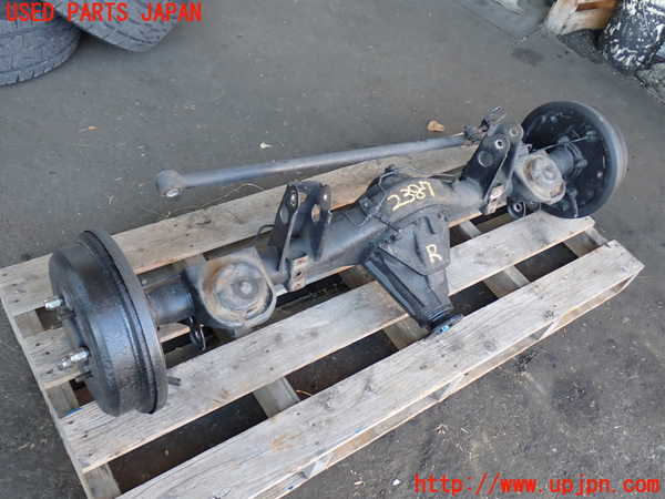 2UPJ-23874400]ハイラックスサーフ N130系 4ドア(KZN130W)リアデフホーシング 中古_m0001.jpg
