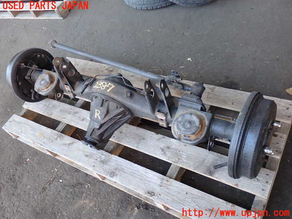 2UPJ-23874400]ハイラックスサーフ N130系 4ドア(KZN130W)リアデフホーシング 中古_m0002.jpg