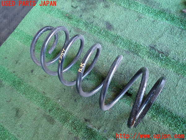 2UPJ-23875105]ハイラックスサーフ N130系 4ドア(KZN130W)左リアスプリング 中古_m0001.jpg