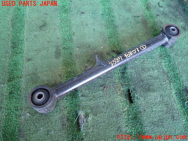 2UPJ-23875200]ハイラックスサーフ N130系 4ドア(KZN130W)右リアロアアーム1 中古_m0001.jpg