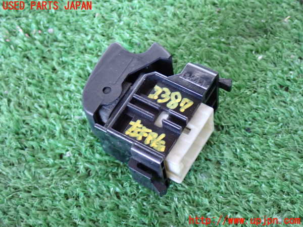 2UPJ-23876245]ハイラックスサーフ N130系 4ドア(KZN130W)左前パワーウィンドウスイッチ 中古_m0002.jpg