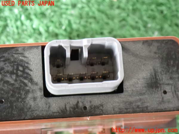 2UPJ-23876148]ハイラックスサーフ N130系 4ドア(KZN130W)コンピューター3 (アンテナリレー) 中古_m0002.jpg