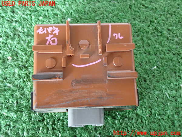 2UPJ-23876148]ハイラックスサーフ N130系 4ドア(KZN130W)コンピューター3 (アンテナリレー) 中古_m0003.jpg