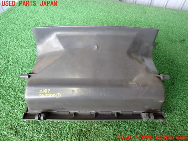 2UPJ-23877516]ハイラックスサーフ N130系 4ドア(KZN130W)グローブボックス1 中古_m0003.jpg