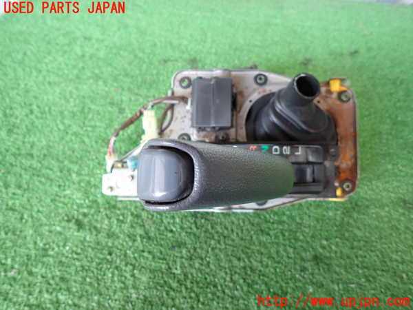 2UPJ-23877555]ハイラックスサーフ N130系 4ドア(KZN130W)ATシフトレバー 中古_m0002.jpg