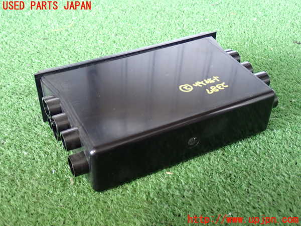 2UPJ-23877842]ハイラックスサーフ N130系 4ドア(KZN130W)小物入れ2 中古_m0002.jpg