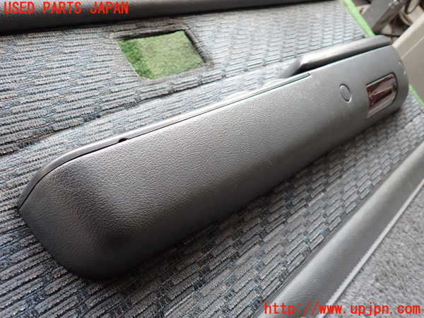 2UPJ-23871234]ハイラックスサーフ N130系 4ドア(KZN130W)右前ドア内張り 中古_m0002.jpg