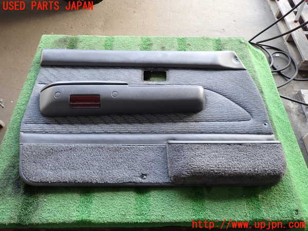 2UPJ-23871264]ハイラックスサーフ N130系 4ドア(KZN130W)左前ドア内張り 中古_m0001.jpg