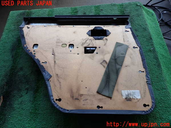 2UPJ-23871294]ハイラックスサーフ N130系 4ドア(KZN130W)右後ドア内張り 中古_m0004.jpg