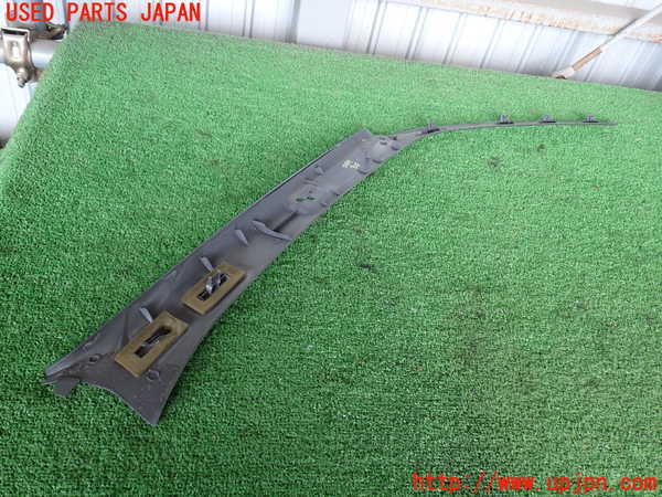 2UPJ-23877660]ハイラックスサーフ N130系 4ドア(KZN130W)左フロントピラートリム 中古_m0003.jpg