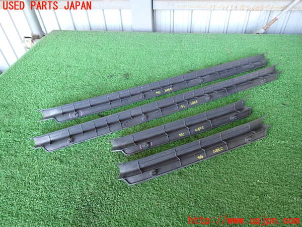 2UPJ-23877740]ハイラックスサーフ N130系 4ドア(KZN130W)スカッフプレート 中古_m0003.jpg