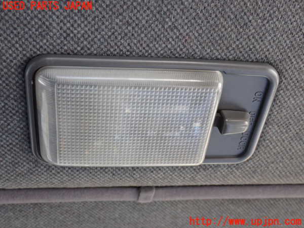 2UPJ-23876412]ハイラックスサーフ N130系 4ドア(KZN130W)ルームランプ2 (真中 2列目) 中古_m0001.jpg