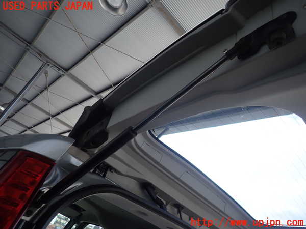 2UPJ-23881584]ルーミー(トール)(M910A)リアゲートダンパー 中古_m0002.jpg