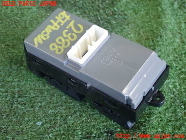 2UPJ-23886240]ルーミー(トール)(M910A)右前パワーウィンドウスイッチ 中古_m0002.jpg