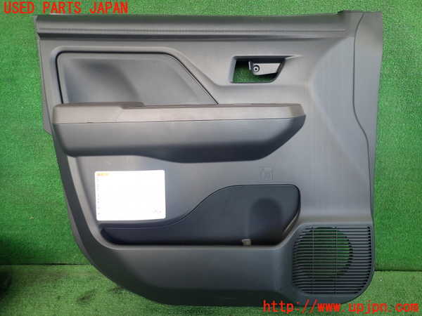 2UPJ-23881264]ルーミー(トール)(M910A)左前ドア内張り 中古_m0001.jpg
