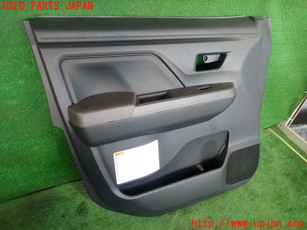 2UPJ-23881264]ルーミー(トール)(M910A)左前ドア内張り 中古_m0002.jpg