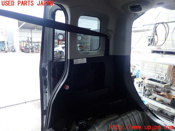 2UPJ-23887675]ルーミー(トール)(M910A)右リアピラートリム 中古_m0001.jpg