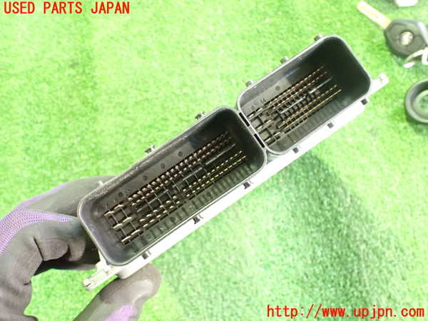 2UPJ-23916110]BMW Z4 ロードスター(BU30)エンジンコンピューター（DME） 中古 【E85】_m0003.jpg