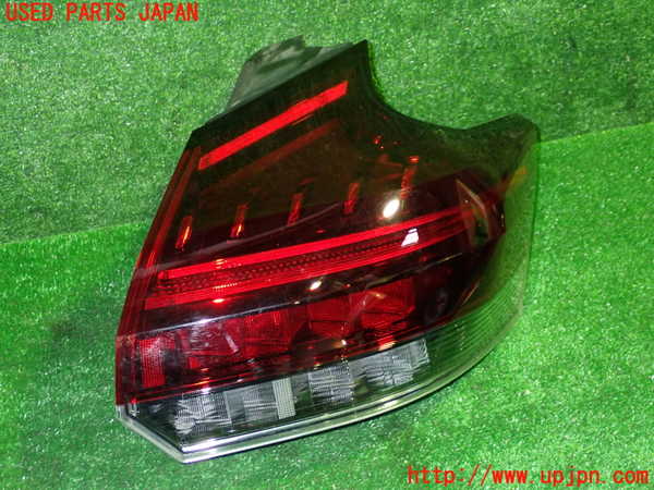 1UPJ-23921530]キックス(RP15)右テールランプ 中古_m0001.jpg