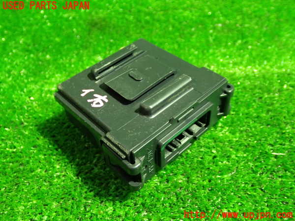 5UPJ-23926148]キックス(RP15)コンピューター3 284E7 5R70D 中古_m0003.jpg