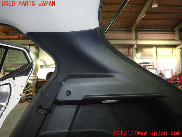5UPJ-23927675]キックス(RP15)右リアピラートリム 中古_m0002.jpg
