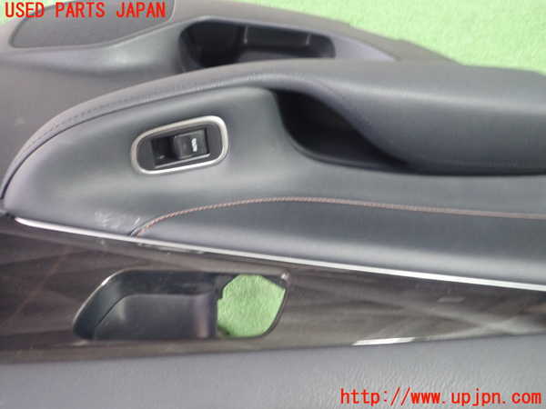 1UPJ-23931324]クラウン アスリート ハイブリッド(AWS210)左後ドア内張り 中古_m0002.jpg