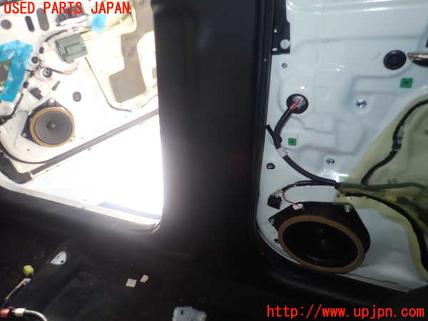 1UPJ-23937665]クラウン アスリート ハイブリッド(AWS210)右センターピラートリム 中古_m0002.jpg