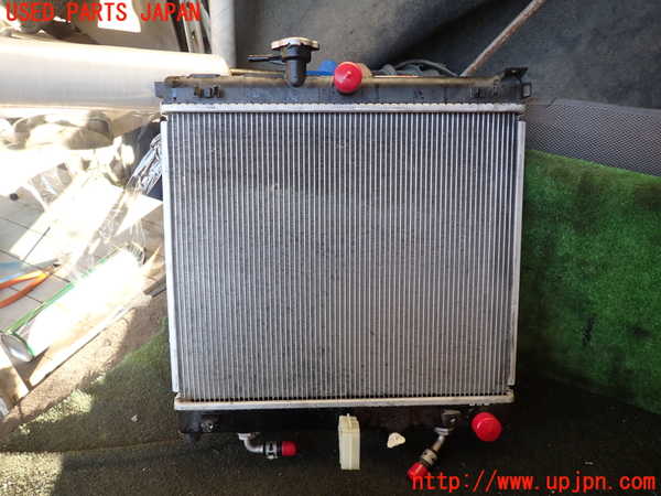 1UPJ-23942321]ジムニー(JB64W)ラジエーター1 中古_m0002.jpg
