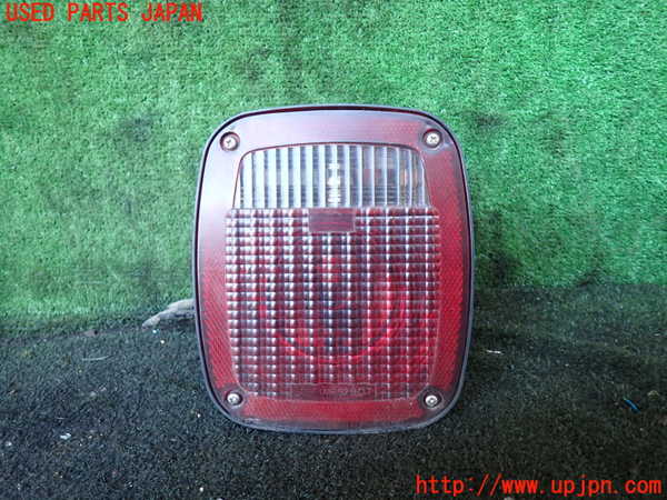 1UPJ-23951530]ジープ・ラングラー(TJ40S)右テールランプ 中古_m0001.jpg