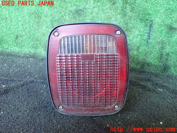 1UPJ-23951536]ジープ・ラングラー(TJ40S)左テールランプ 中古_m0001.jpg