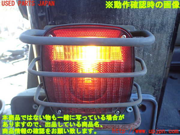 1UPJ-23951536]ジープ・ラングラー(TJ40S)左テールランプ 中古_m0004.jpg