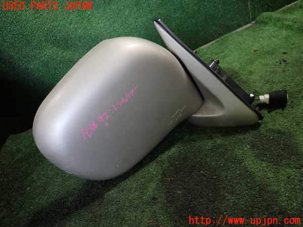 1UPJ-23961210]ハイエースワゴン100系(KZH106G)右ドアミラー 中古_m0001.jpg