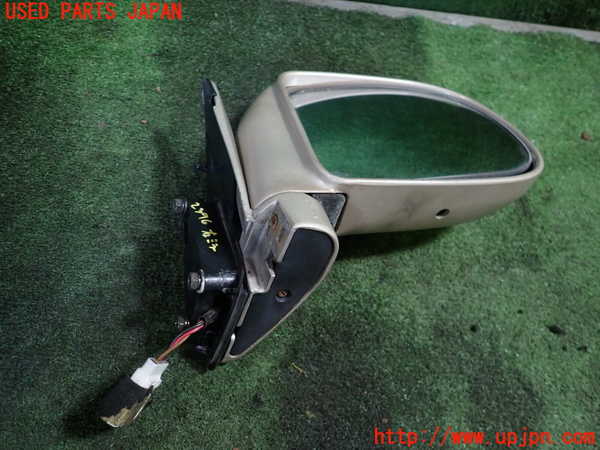 1UPJ-23961210]ハイエースワゴン100系(KZH106G)右ドアミラー 中古_m0004.jpg