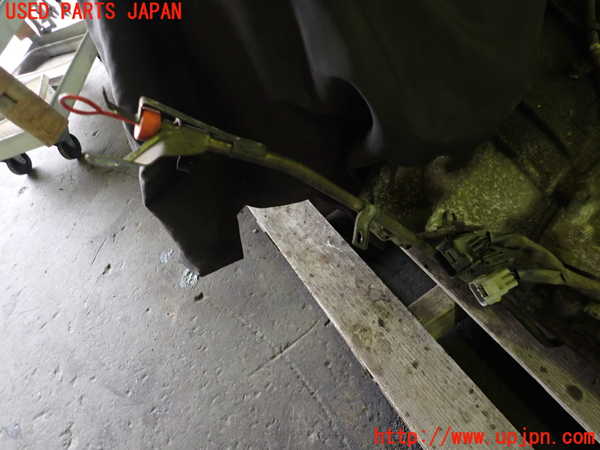 1UPJ-23963010]ハイエースワゴン100系(KZH106G)ミッション AT 1KZ-TE 4WD 中古_m0003.jpg