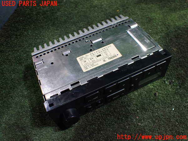 1UPJ-23966470]ハイエースワゴン100系(KZH106G)ラジオ 中古_m0003.jpg