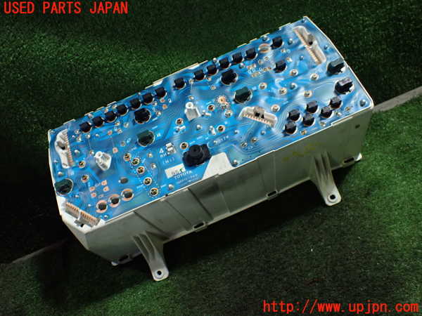1UPJ-23966170]ハイエースワゴン100系(KZH106G)スピードメーター 中古_m0003.jpg