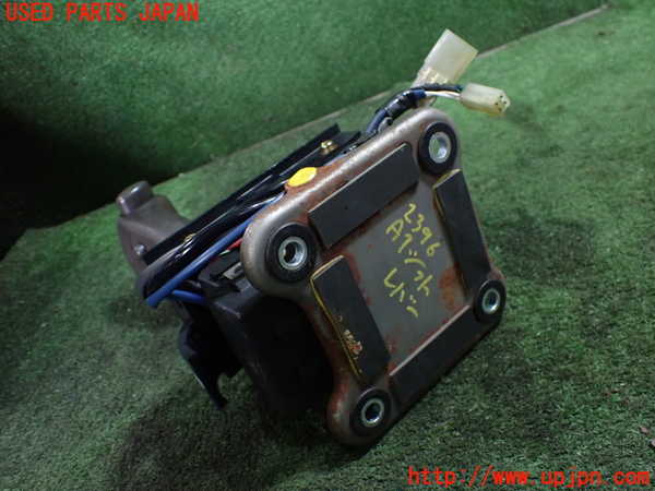 5UPJ-23967555]ハイエースワゴン100系(KZH106G)ATシフトレバー 中古_m0004.jpg