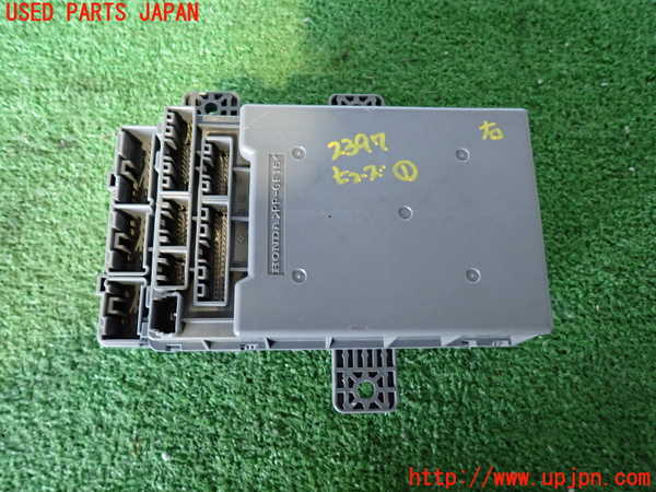 5UPJ-23976741]シビック タイプR ユーロ(FN2)ヒューズボックス1 中古_m0002.jpg