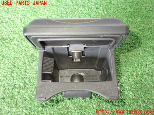 5UPJ-23977821]シビック タイプR ユーロ(FN2)灰皿1 中古_m0001.jpg