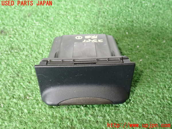 5UPJ-23977821]シビック タイプR ユーロ(FN2)灰皿1 中古_m0002.jpg
