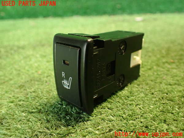 2UPJ-23996306]ジムニー(JB64W)スイッチ1 (シートヒーター 運転席) 中古_m0001.jpg