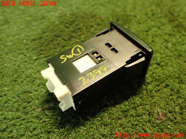 2UPJ-23996306]ジムニー(JB64W)スイッチ1 (シートヒーター 運転席) 中古_m0003.jpg