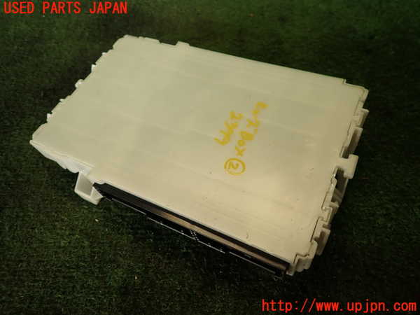 2UPJ-23996742]ジムニー(JB64W)ヒューズボックス2 中古_m0002.jpg