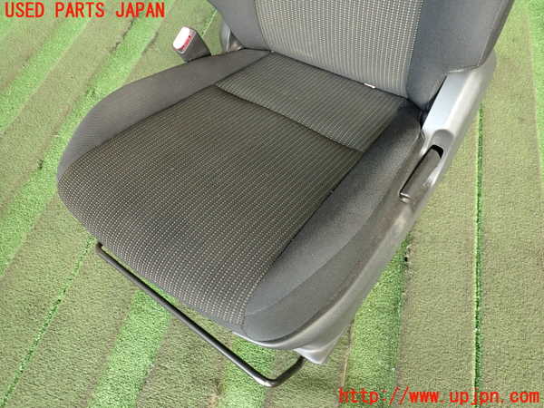 2UPJ-23997065]ジムニー(JB64W)助手席シート 中古_m0002.jpg