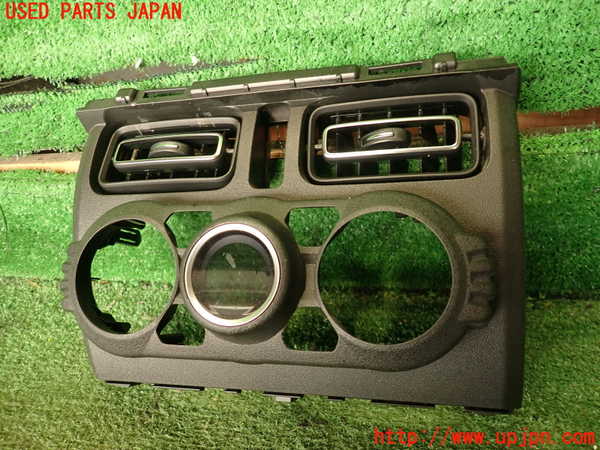 2UPJ-23997526]ジムニー(JB64W)エアコン吹き出し口1 真中 中古_m0001.jpg