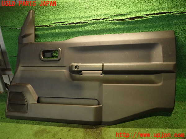 2UPJ-23991234]ジムニー(JB64W)右ドア内張り 中古_m0001.jpg