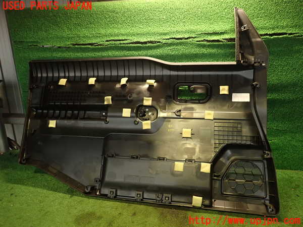 2UPJ-23991234]ジムニー(JB64W)右ドア内張り 中古_m0005.jpg